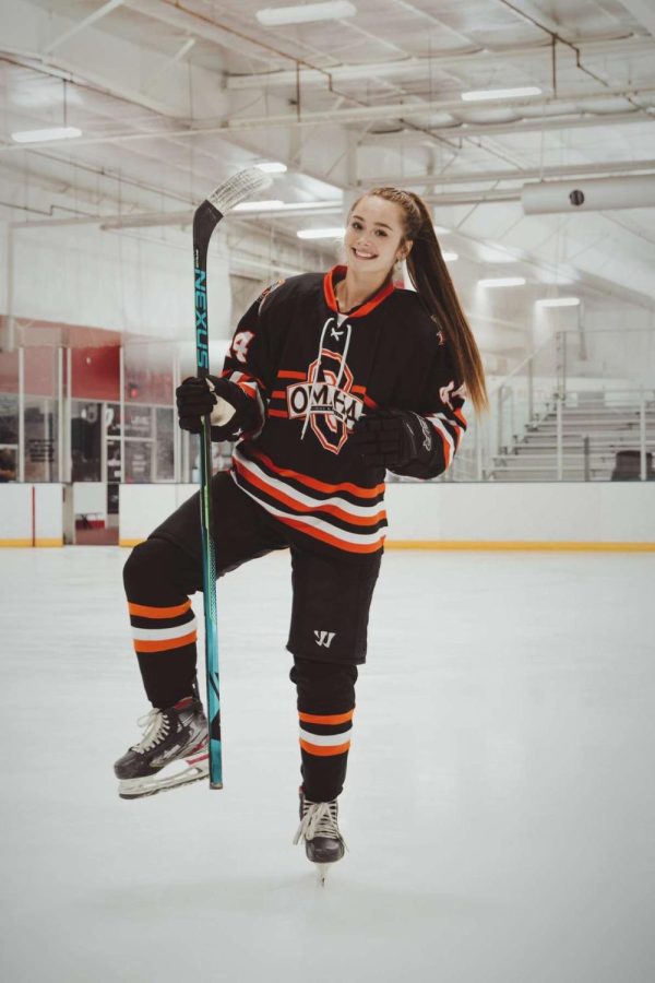 A+photo+of+Saldi+in+her+hockey+uniform.