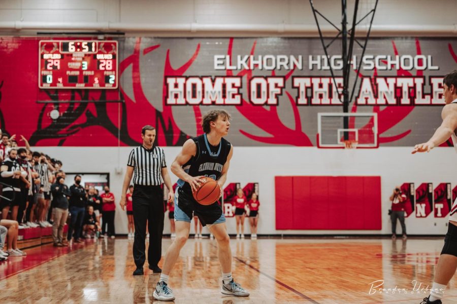 Carson Ripley looks for options in Elkhorn North’s game against Elkhorn High