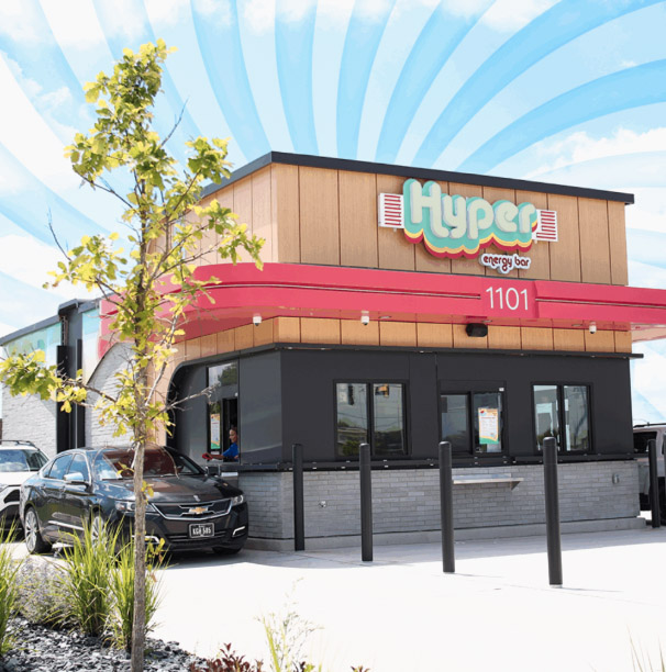 Hyper Energy Bar opens their doors as cars wait to order. Many cars waited for a long time as Hyper hosted their grand opening. Photo courtesy of Hyper Energy Bar.