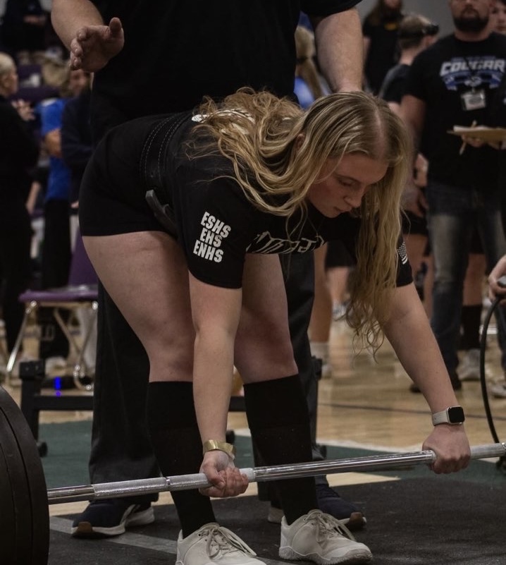 Junior Dakota Courtright getting ready to deadlift at the Powerlfiting State Title. Photo Courtesy of Kyle Nadrchal